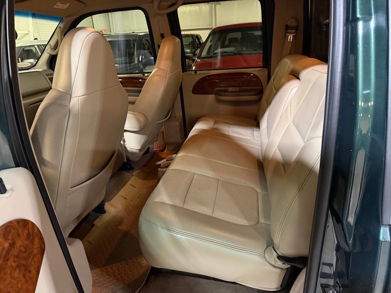 Used 2001 Ford F350 Lariat image 7