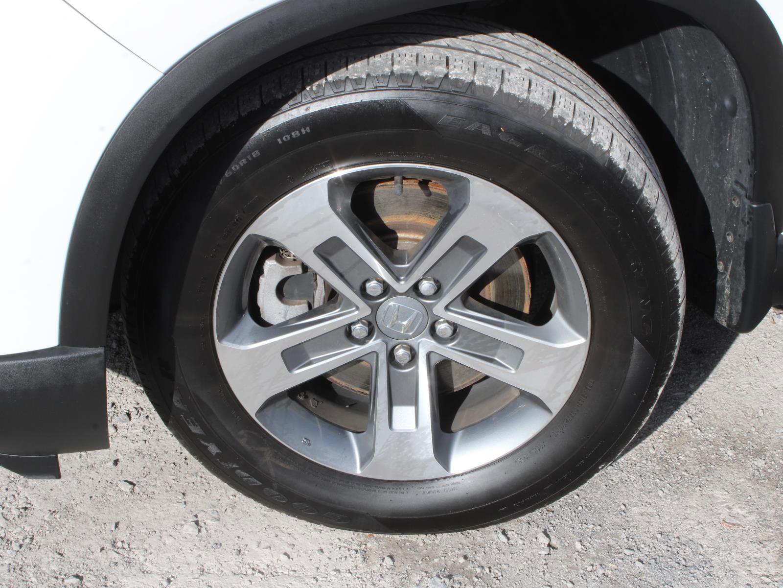 Certified 2023 Honda Pilot EX-L image 18