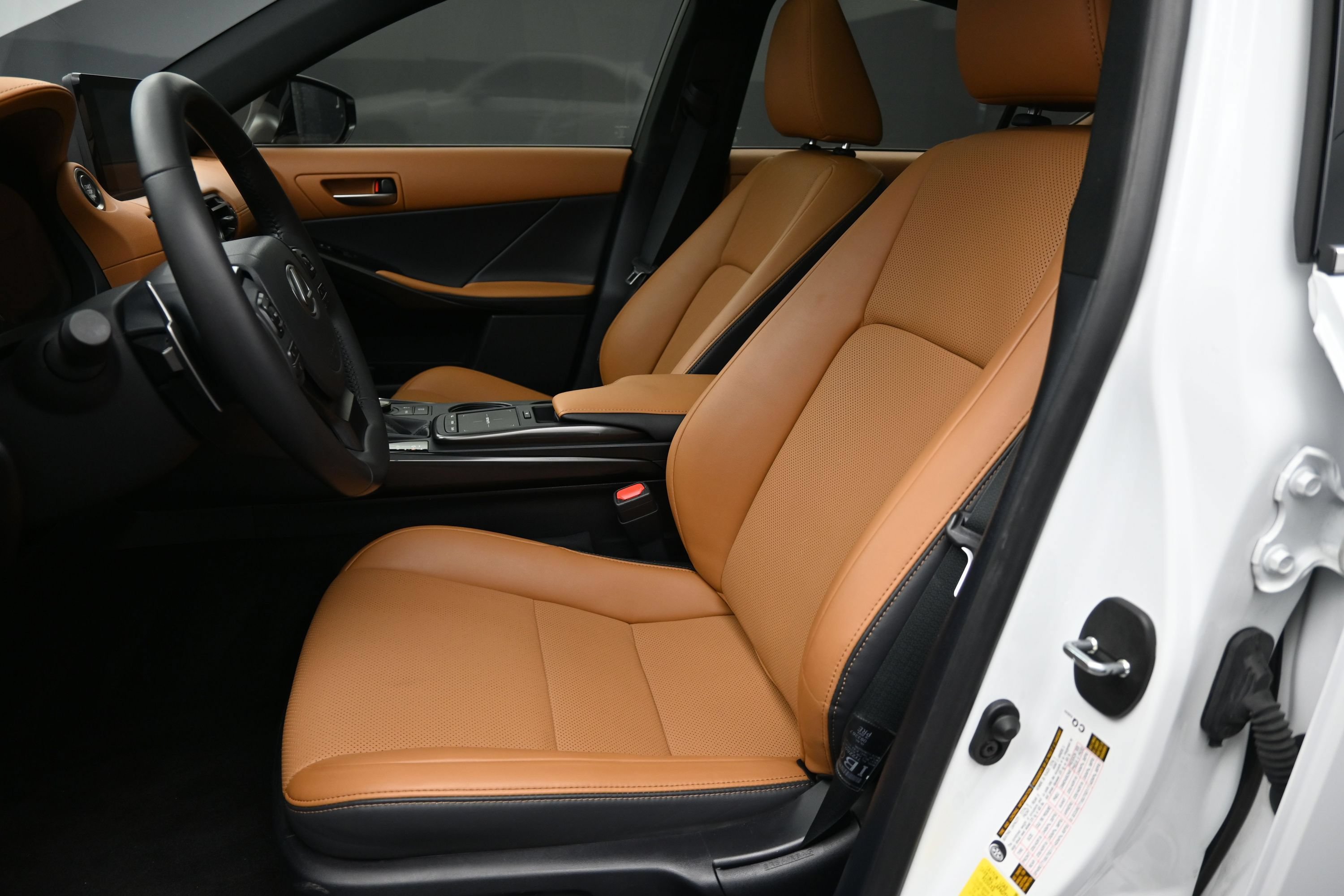 Used 2024 Lexus IS 350 F Sport RWD image 21