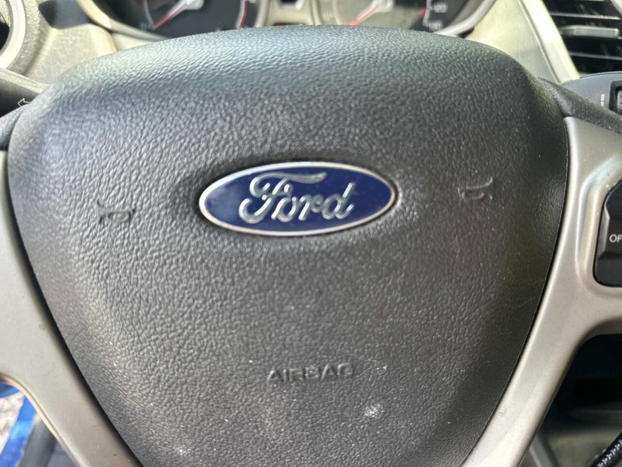 Used 2011 Ford Fiesta SE w/ 202A Rapid Spec Order Code FWD image 15