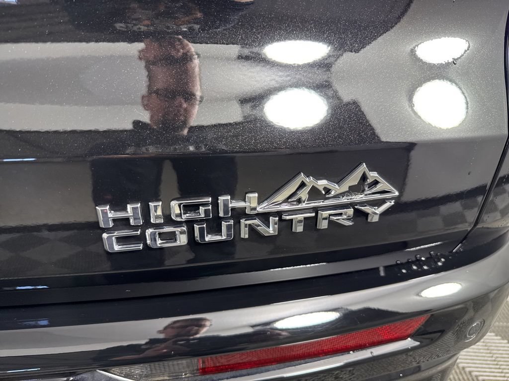 New 2026 Chevrolet Traverse High Country FWD image 34