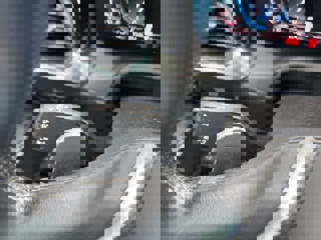 Used 2021 BMW 330e w/ Convenience Package RWD image 15