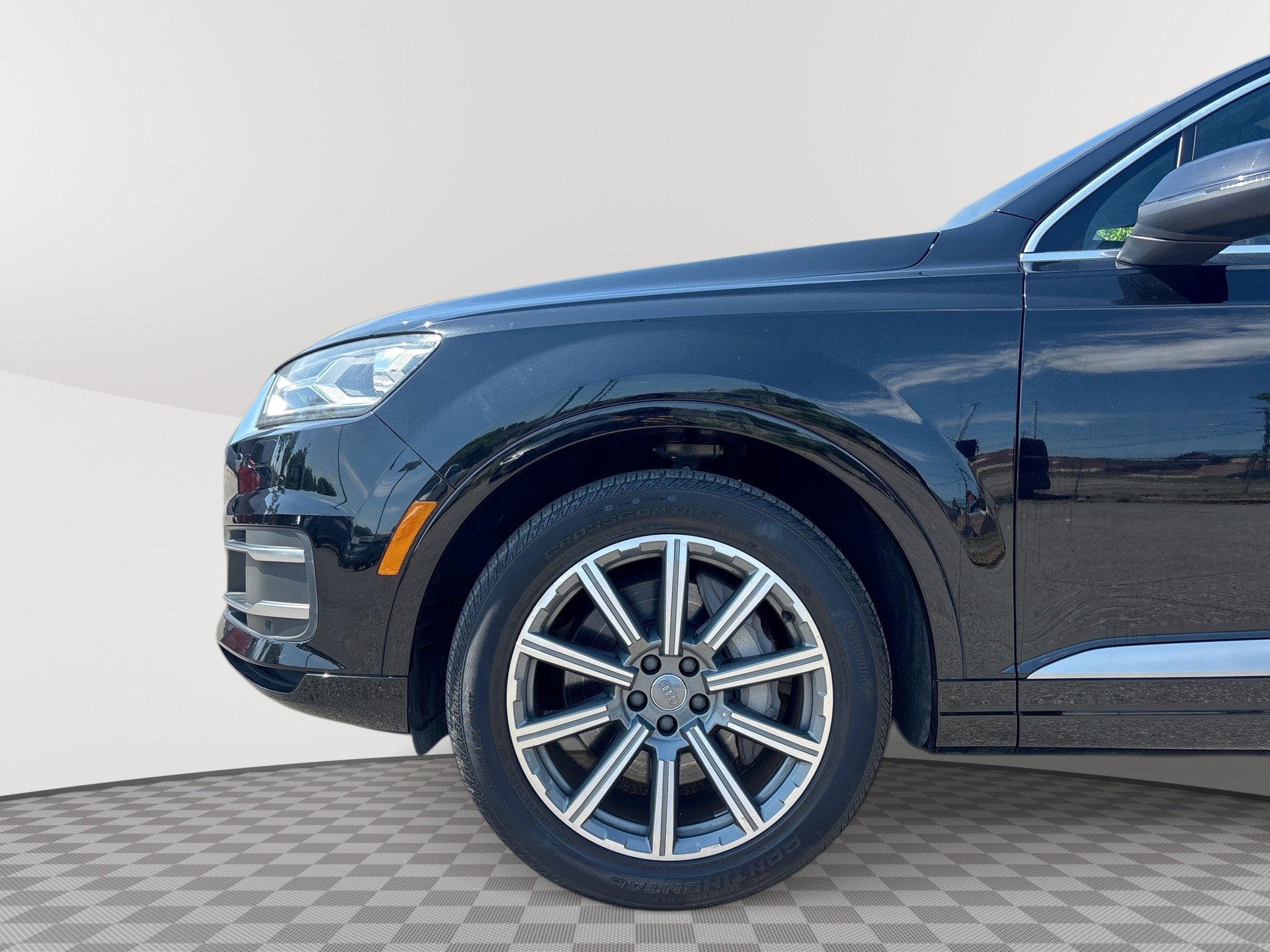 Used 2018 Audi Q7 3.0T Premium Plus AWD/4WD image 19