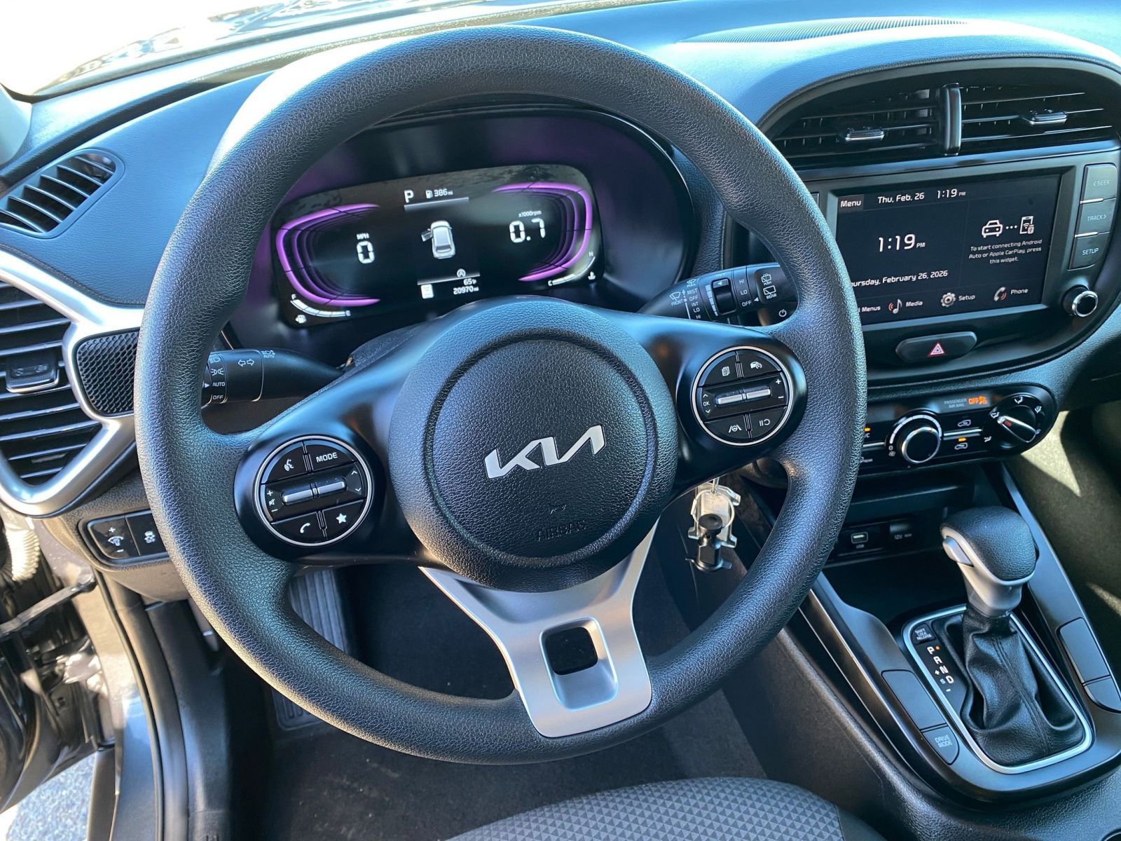 Used 2025 Kia Soul LX w/ LX Technology Package image 28