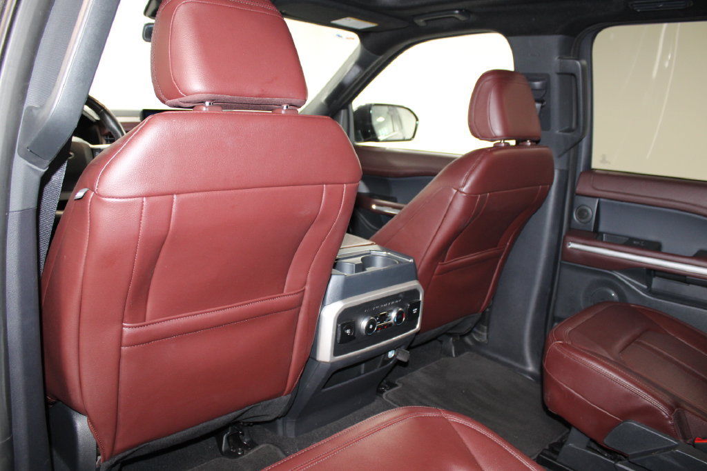 Used 2024 Ford Expedition Limited RWD image 28