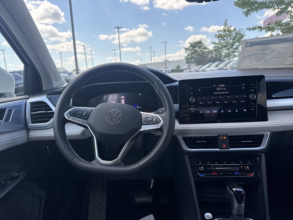 New 2025 Volkswagen Taos SE image 12
