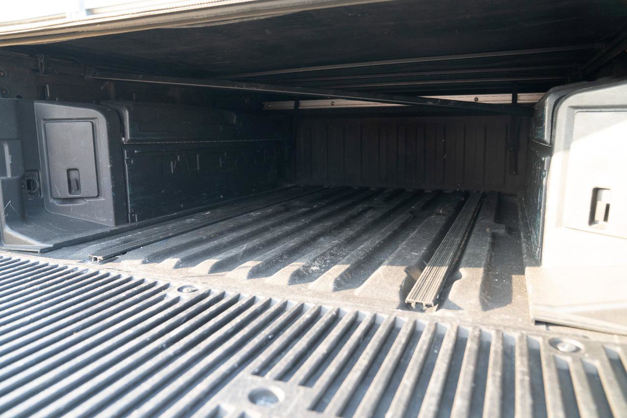 Used 2020 Nissan Titan Platinum Reserve w/ Moonroof Package image 18