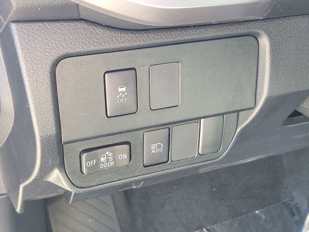 Certified 2022 Toyota Tacoma SR5 image 24