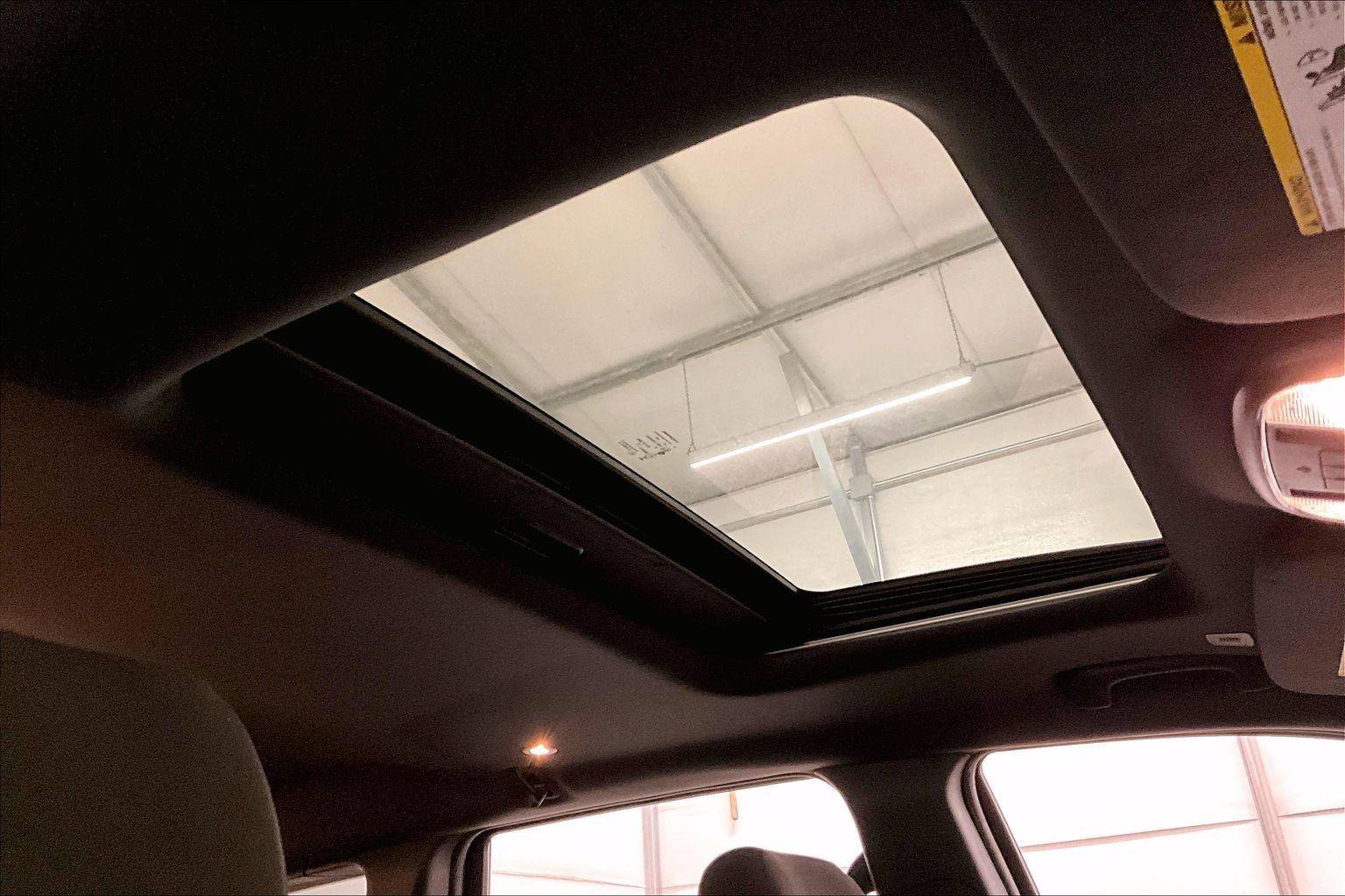 Used 2018 Jeep Grand Cherokee Laredo image 21