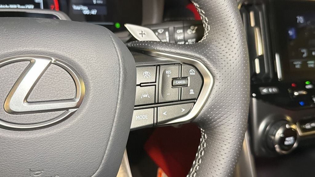 New 2026 Lexus LX 700h F Sport AWD/4WD image 19