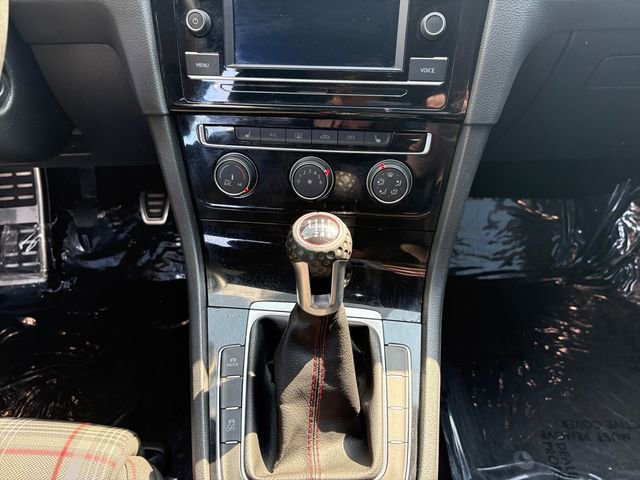 Used 2020 Volkswagen Golf 4-Door image 11
