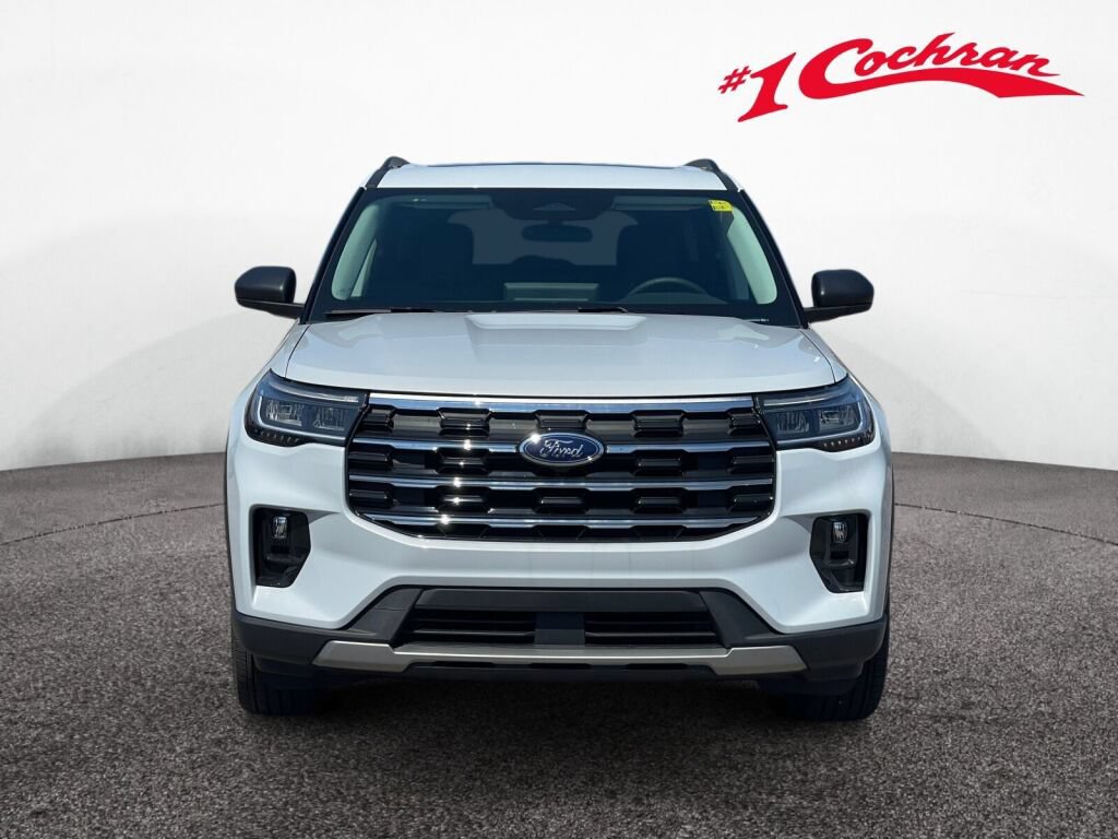 New 2026 Ford Explorer Active w/ Active Comfort Package AWD/4WD image 2