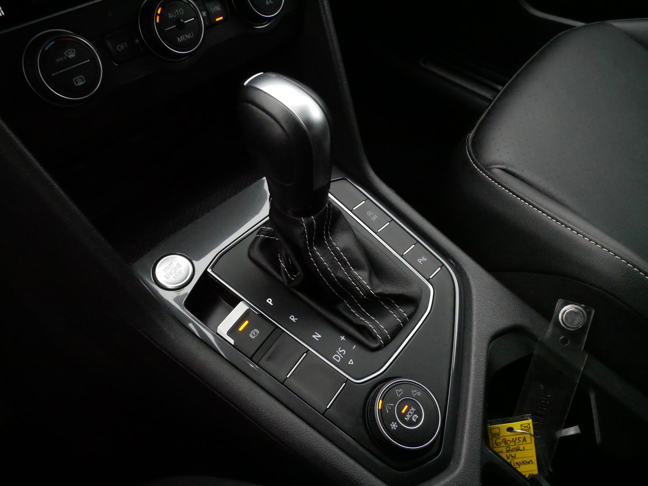 Used 2021 Volkswagen Tiguan SE R-Line image 24