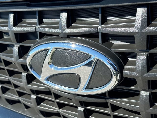 Used 2026 Hyundai Venue SE FWD image 29