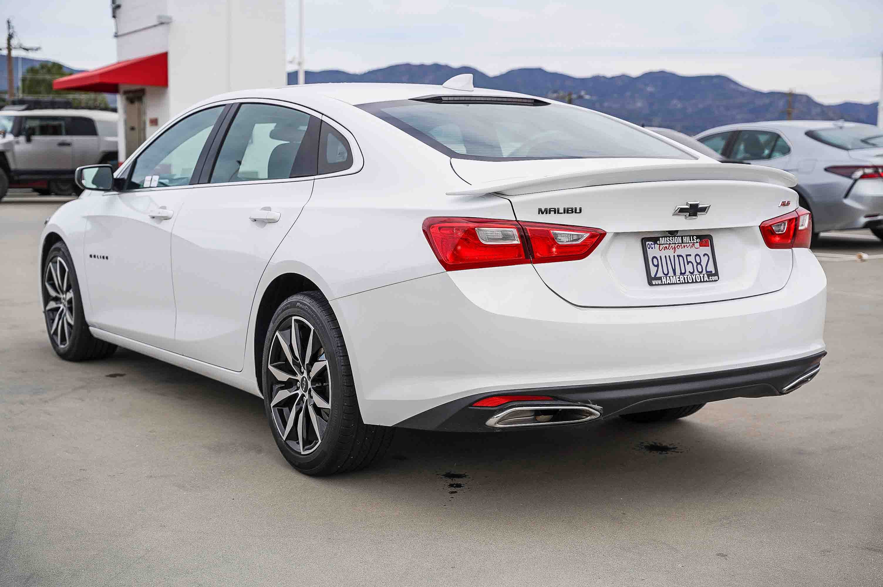 Used 2022 Chevrolet Malibu RS image 9