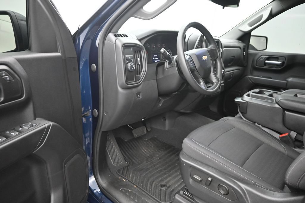 Used 2023 Chevrolet Silverado 1500 Custom RWD image 10