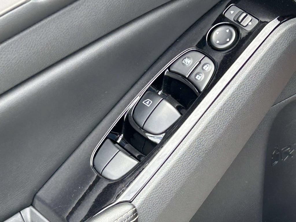 Used 2023 Nissan Altima 2.5 SV FWD image 15
