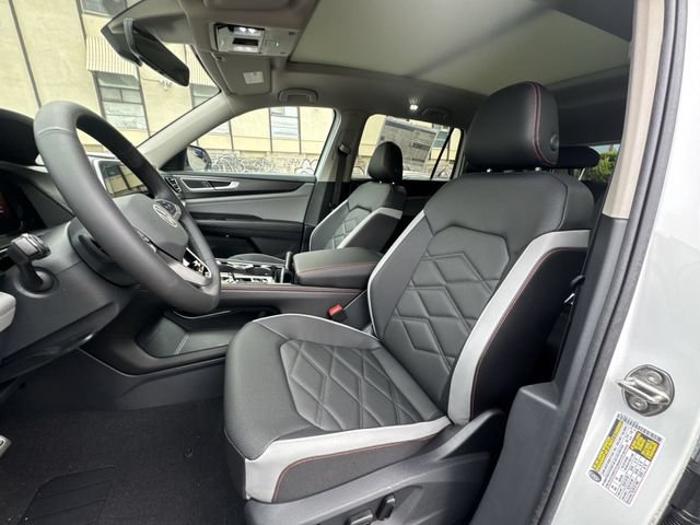 New 2026 Volkswagen Atlas Peak Edition AWD/4WD image 13