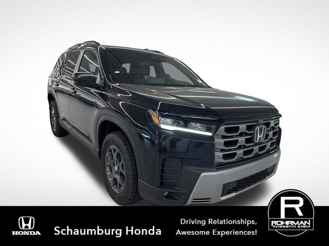 New 2026 Honda Pilot TrailSport image 3