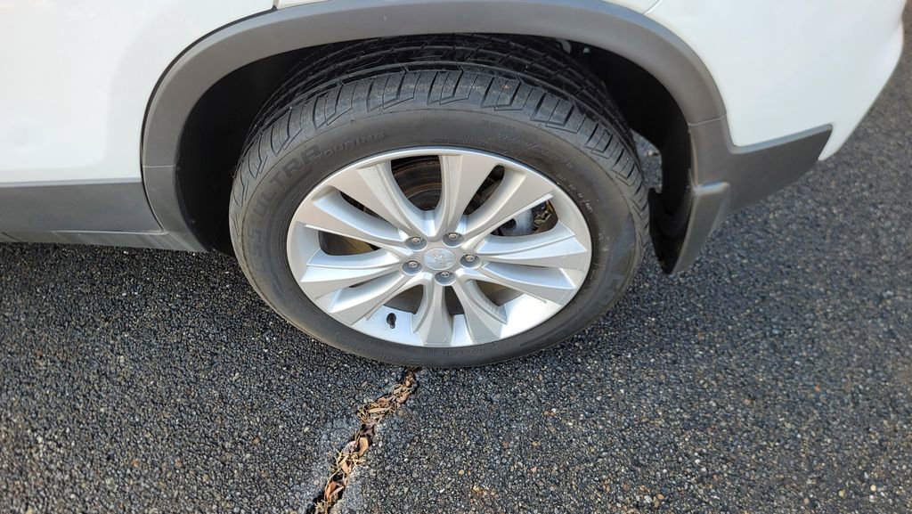 Used 2018 Chevrolet Trax Premier w/ LPO, Cargo Package image 8