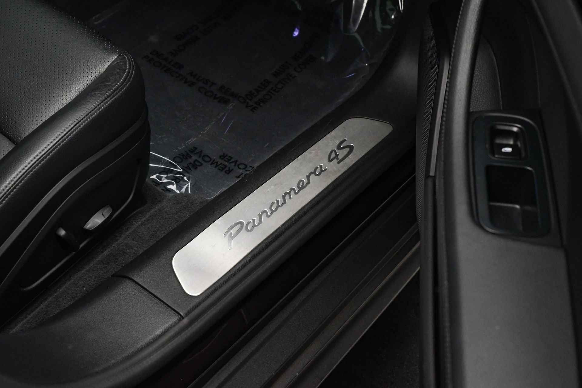 Used 2022 Porsche Panamera 4S image 46