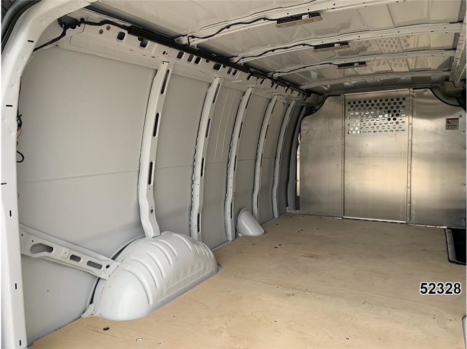 Used 2025 Chevrolet Express 2500 Extended w/ Communications Package image 10