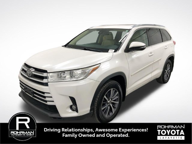 Used 2017 Toyota Highlander XLE w/ Protection Package #3 AWD/4WD image 2
