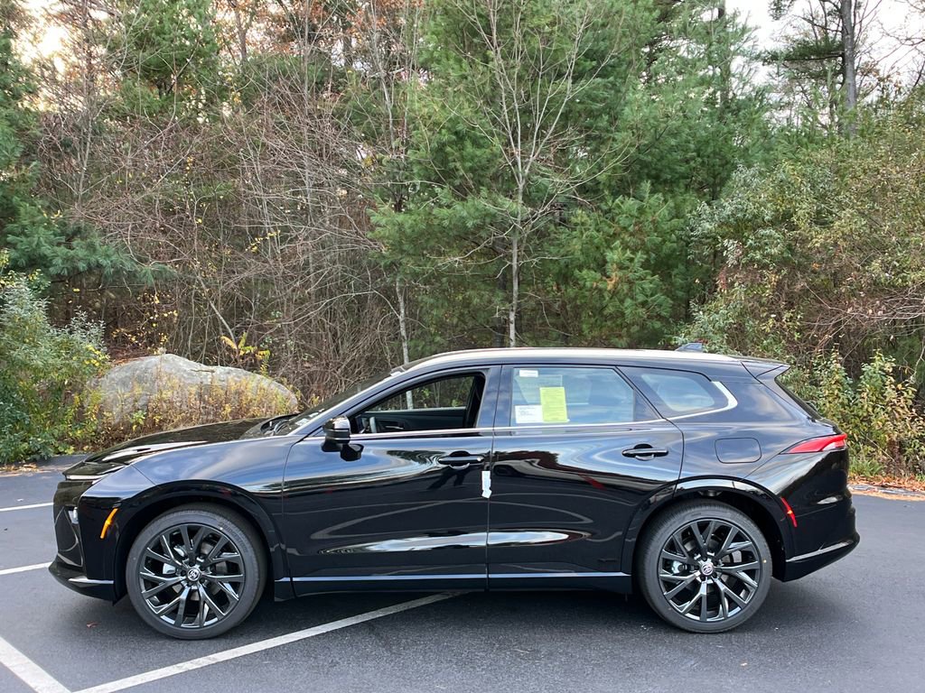 New 2025 Toyota Crown Signia w/ Advanced Technology Package image 2