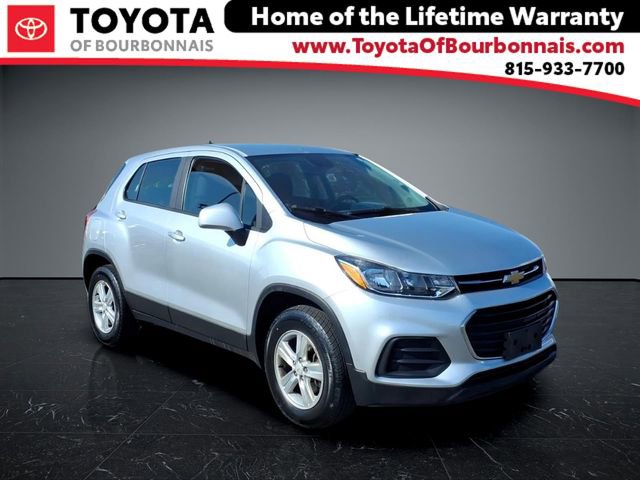 Used 2017 Chevrolet Trax LS AWD/4WD image 1