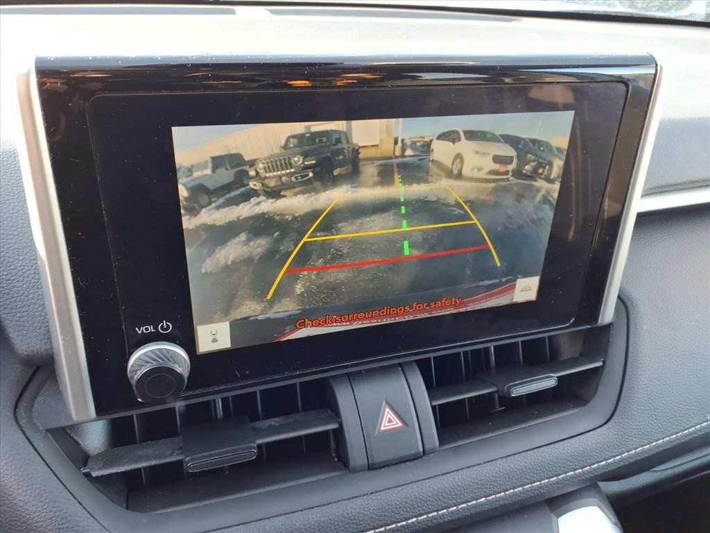 Used 2024 Toyota RAV4 XLE image 9