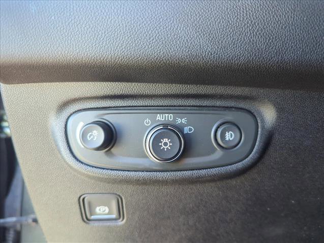 Used 2019 GMC Terrain Denali w/ Advanced Safety Package image 12