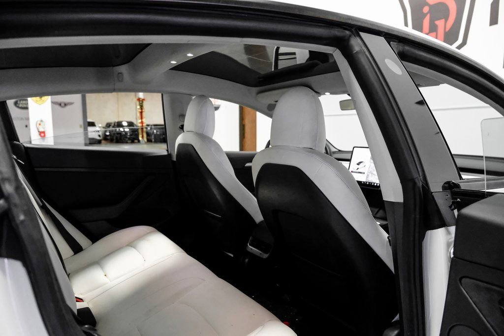 Used 2021 Tesla Model 3 Standard Range Plus image 27