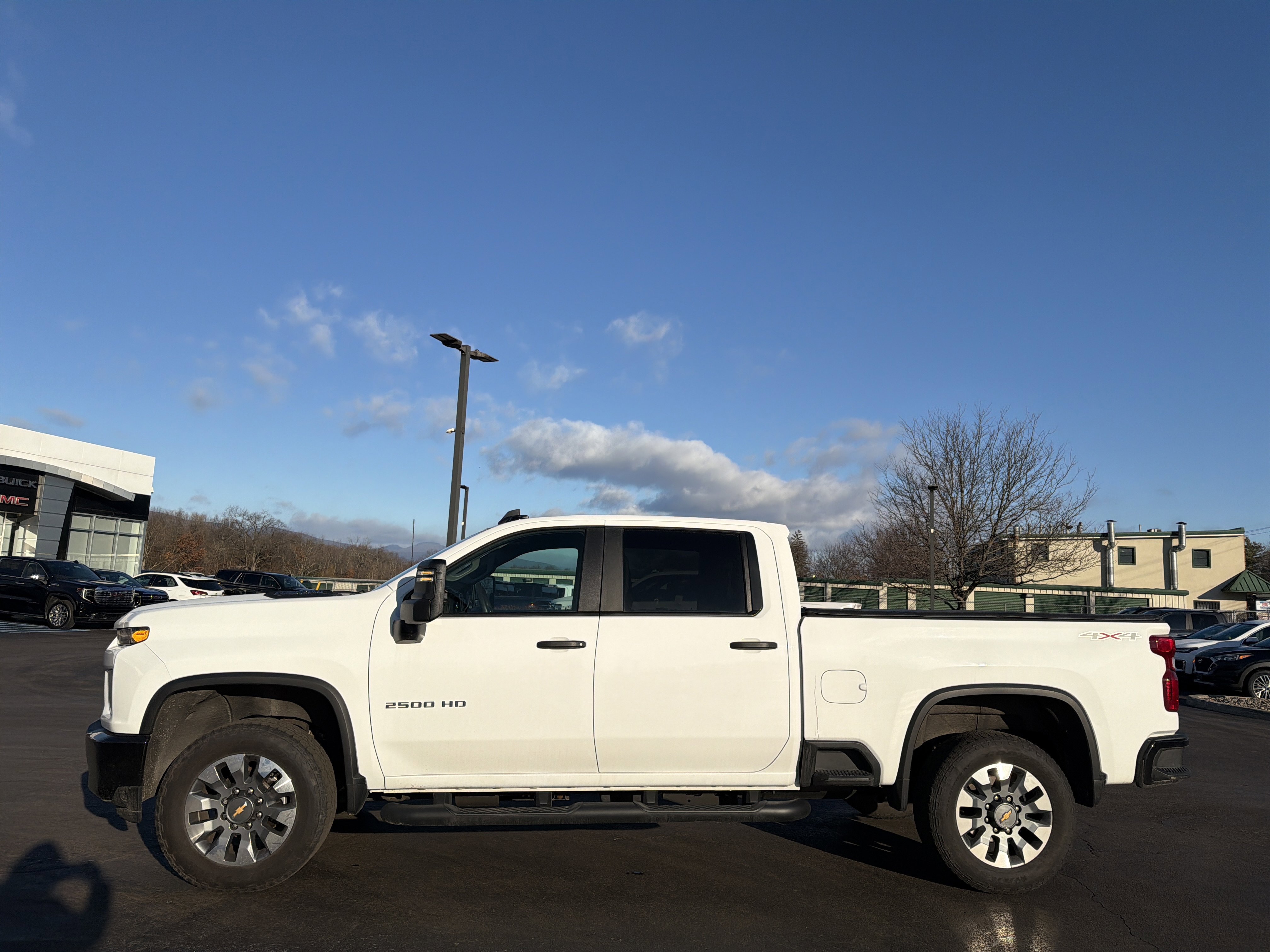 Used 2023 Chevrolet Silverado 2500 Custom w/ Custom Value Package image 9