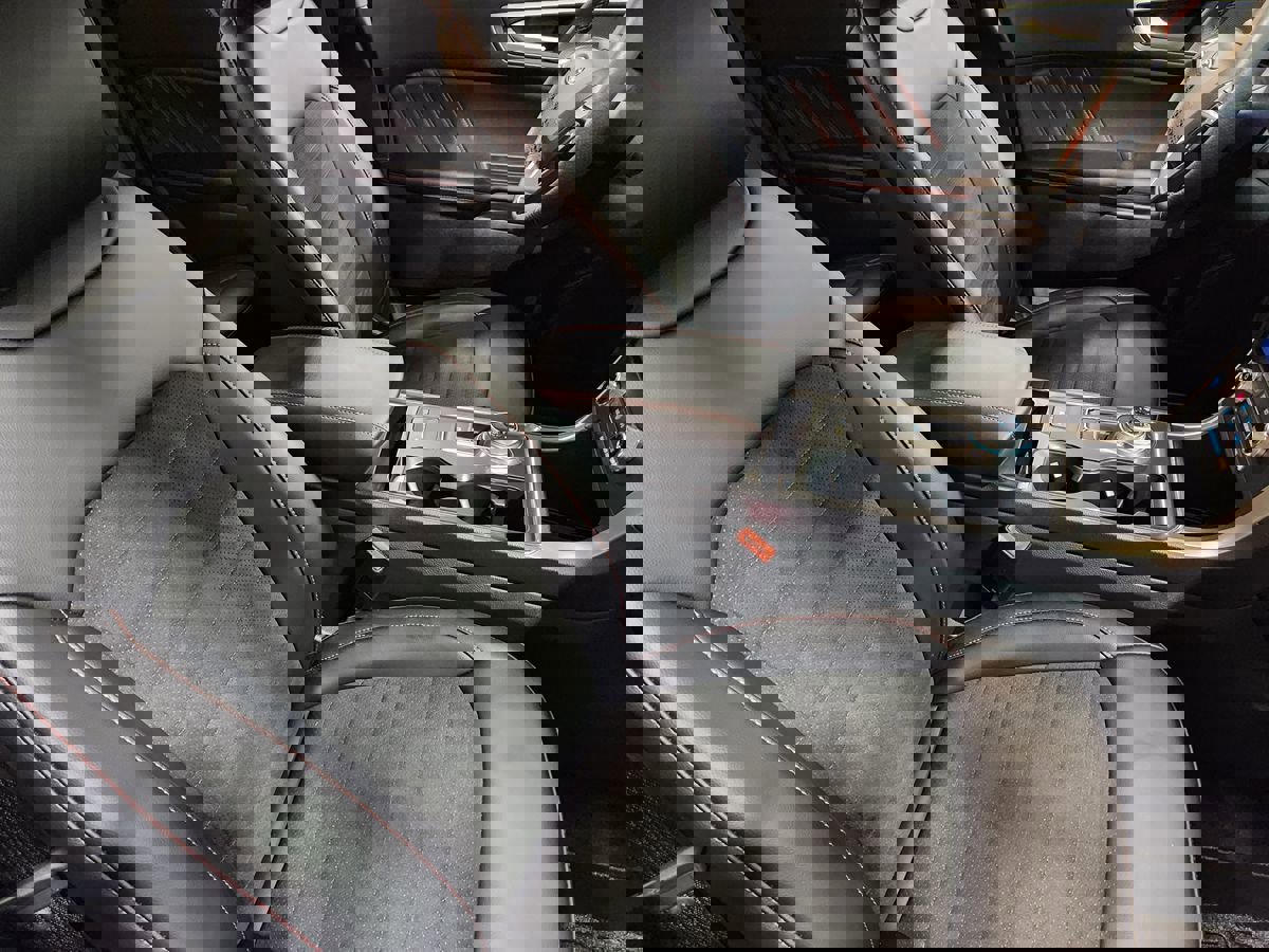 Used 2024 Ford Edge ST-Line image 32