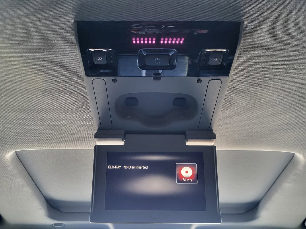 Used 2016 GMC Yukon XL Denali w/ Open Road Package image 21