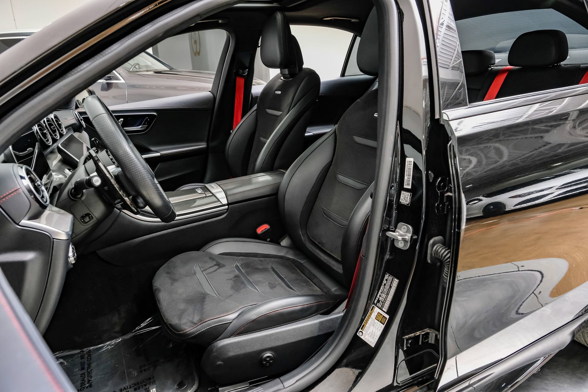 Used 2024 Mercedes-Benz C 43 AMG 4MATIC Sedan w/ Driver Assistance Package image 34