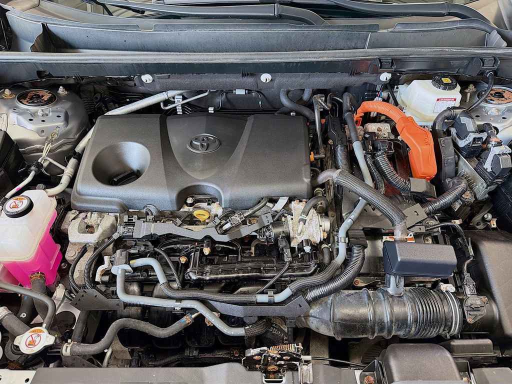 Used 2022 Toyota RAV4 XLE w/ Convenience Package image 30