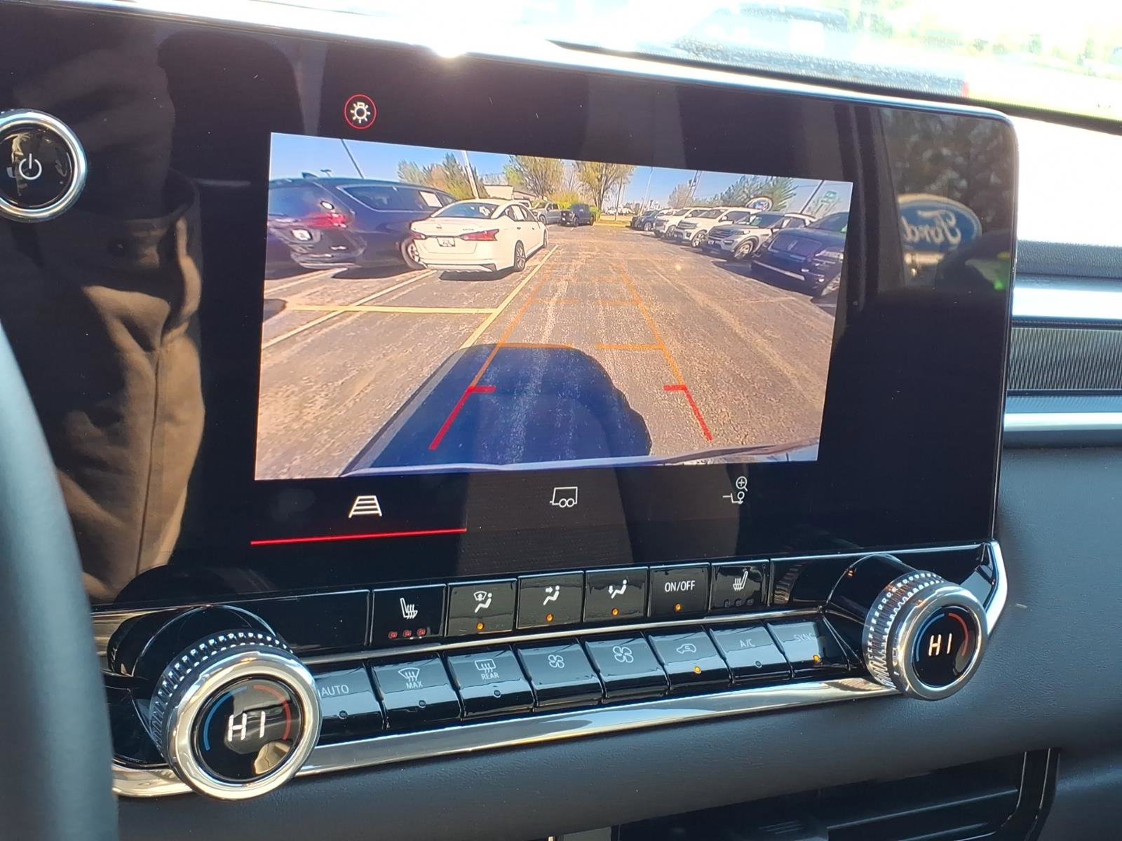 Used 2024 GMC Canyon Elevation w/ Convenience Package image 14