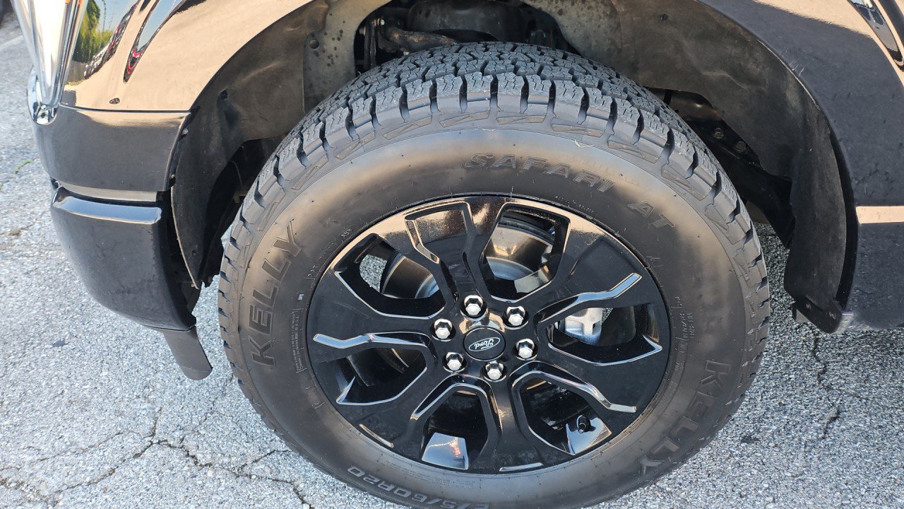 Used 2023 Ford F150 Lariat w/ Equipment Group 502A High AWD/4WD image 9