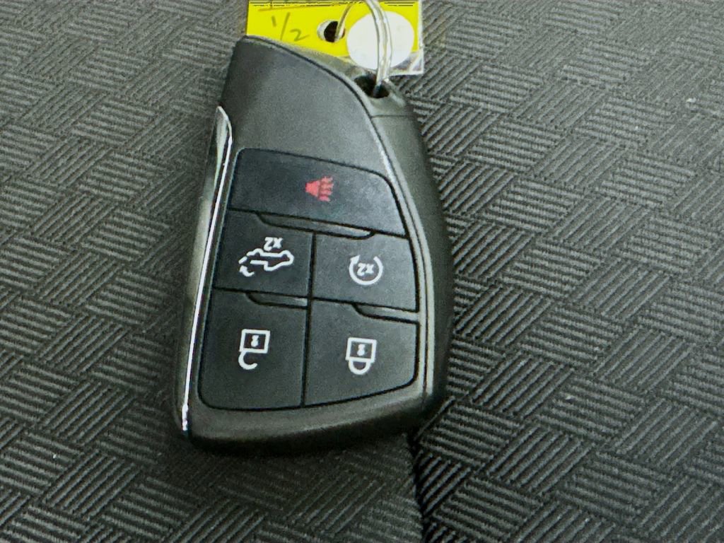 Used 2023 Chevrolet Silverado 1500 LT w/ Z71 Off-Road Package image 33