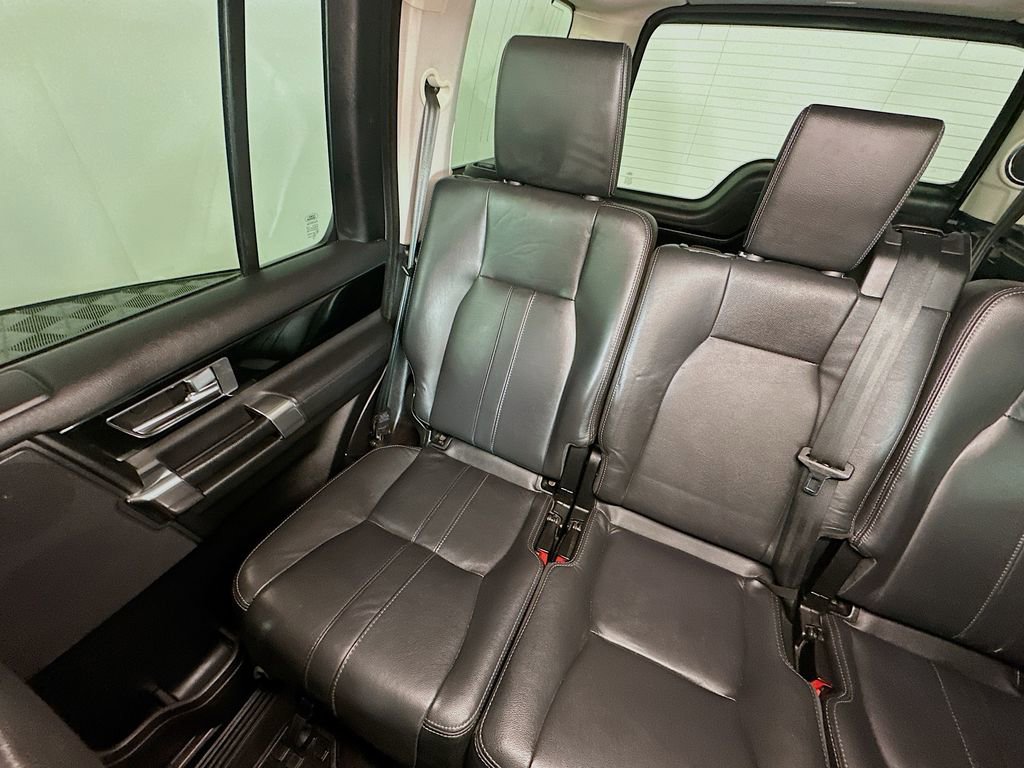 Used 2016 Land Rover LR4 HSE image 12