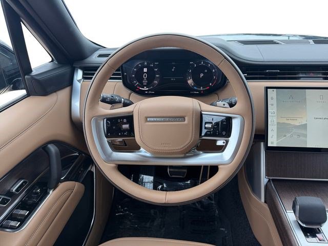 New 2026 Land Rover Range Rover Long Wheelbase SE AWD/4WD image 13