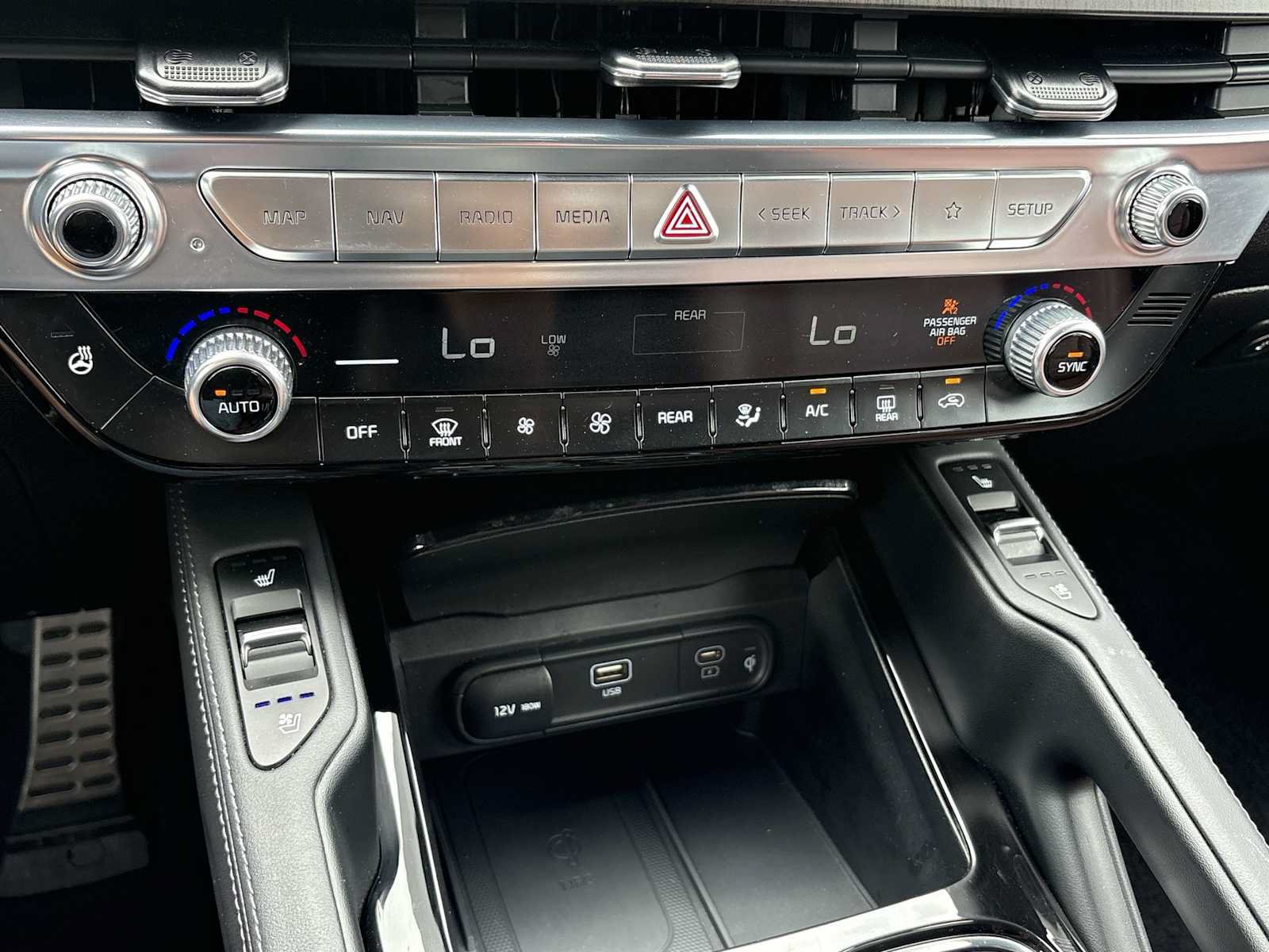 Used 2023 Kia Telluride SX Prestige AWD/4WD image 18