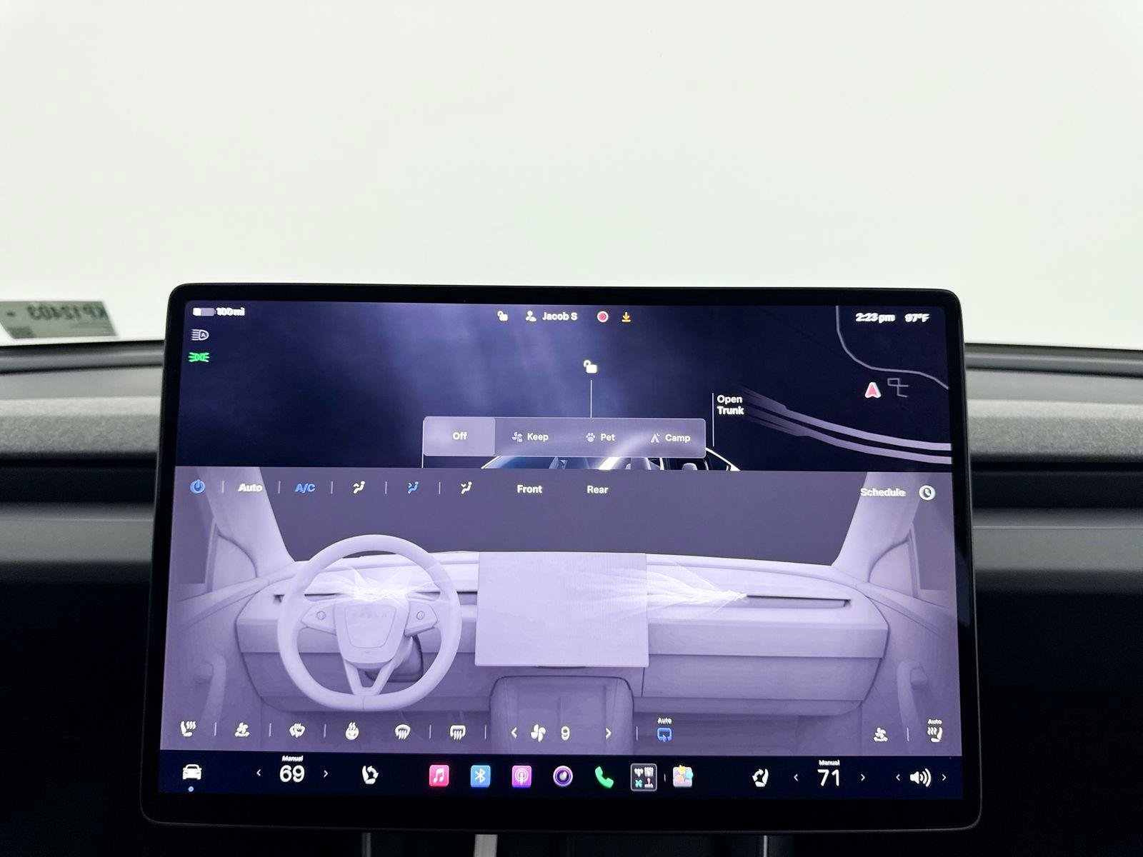 Used 2026 Tesla Model Y 2WD image 25