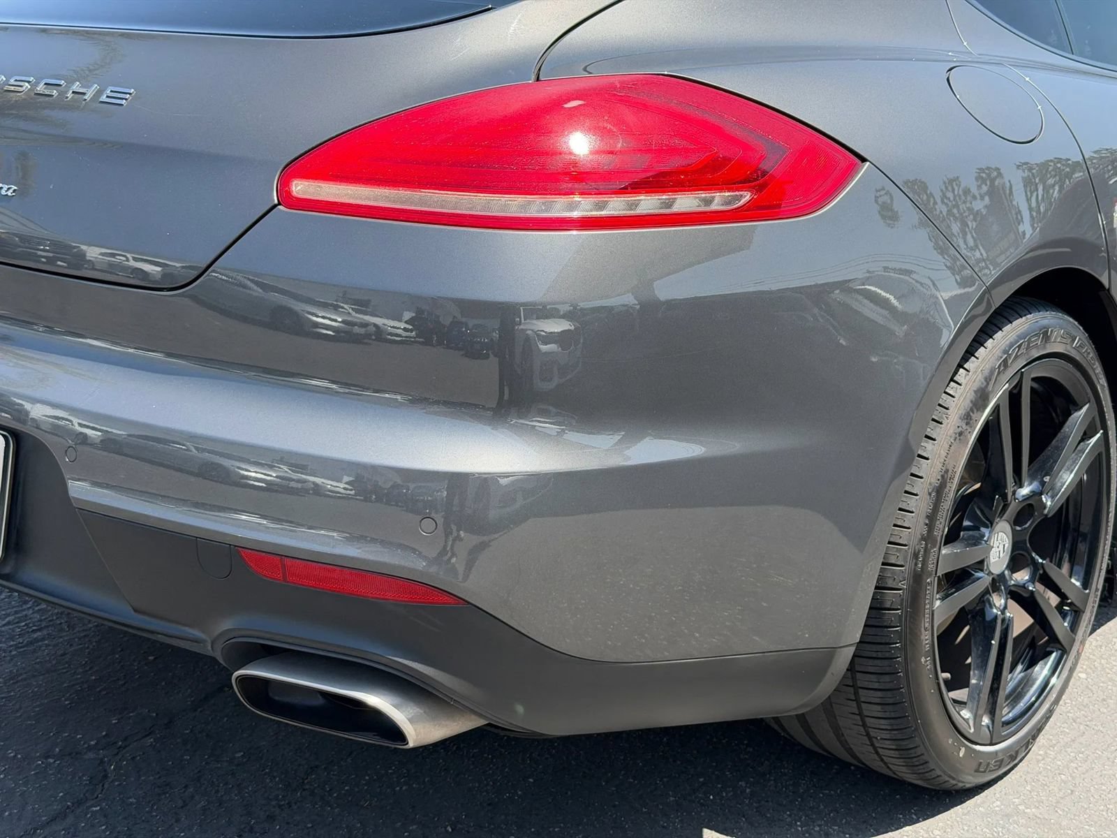 Used 2014 Porsche Panamera 4 AWD/4WD image 20