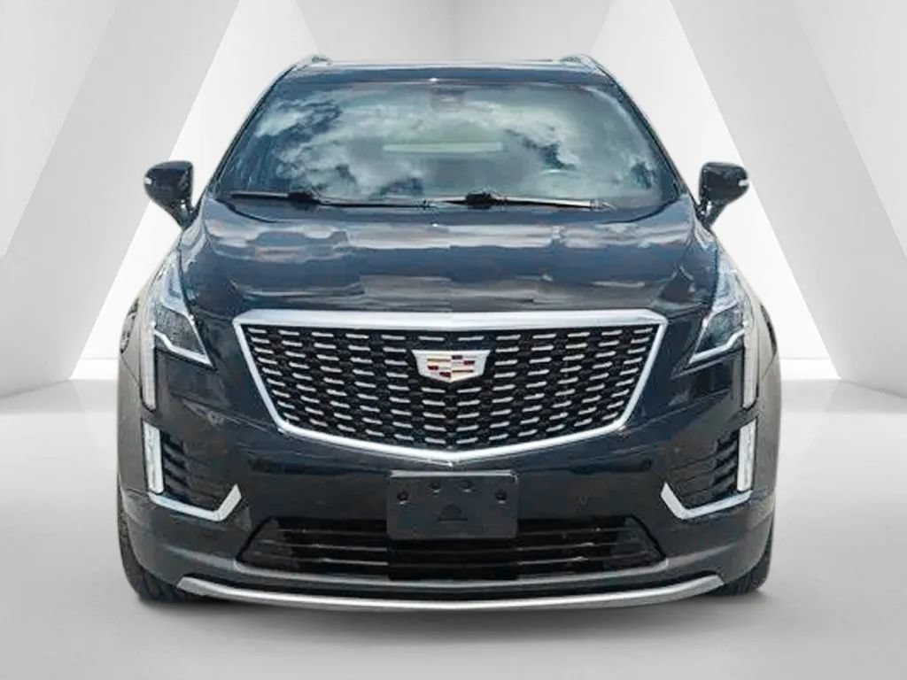 Used 2021 Cadillac XT5 Premium Luxury AWD/4WD image 2
