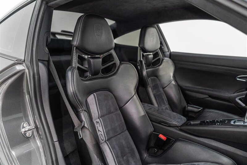 Used 2018 Porsche 911 GT3 RWD image 46