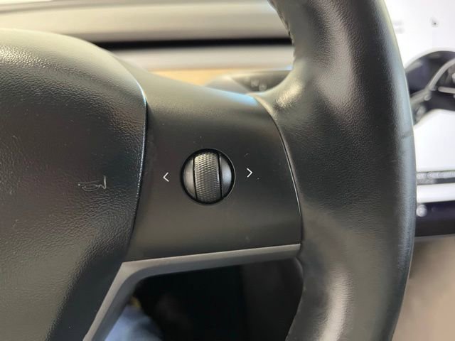 Used 2019 Tesla Model 3 Standard Range Plus image 26