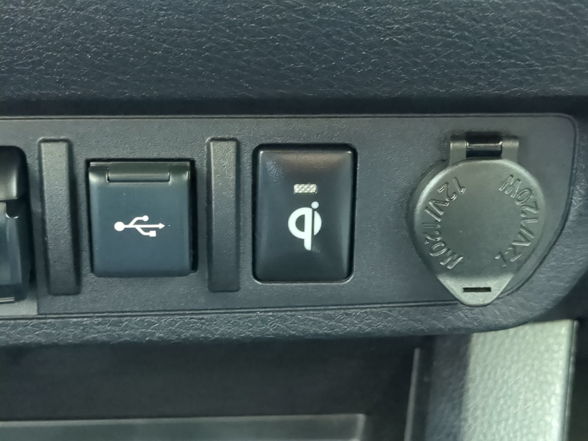 Used 2021 Toyota Tacoma TRD Off-Road AWD/4WD image 59