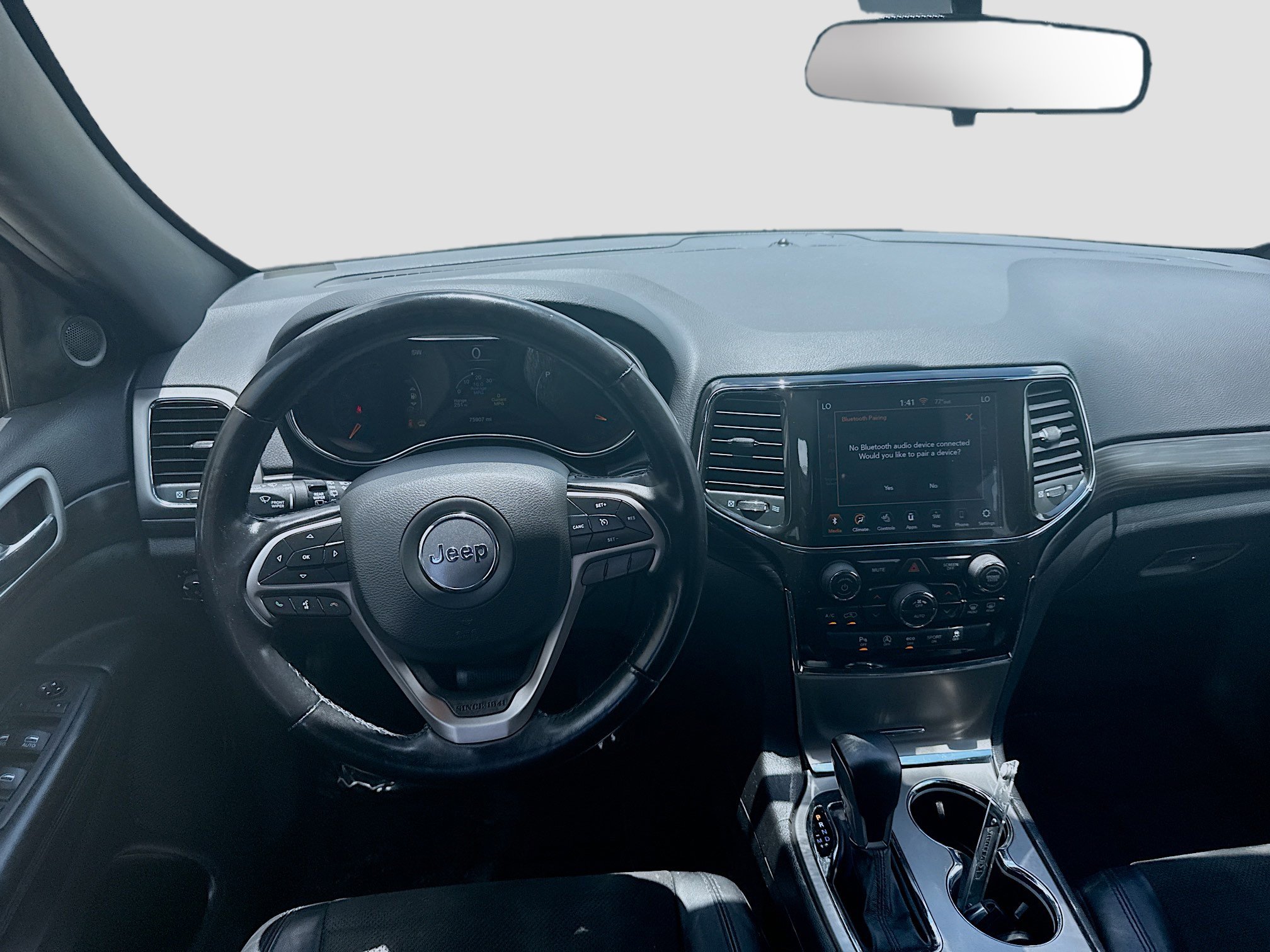 Used 2021 Jeep Grand Cherokee Laredo X RWD image 18